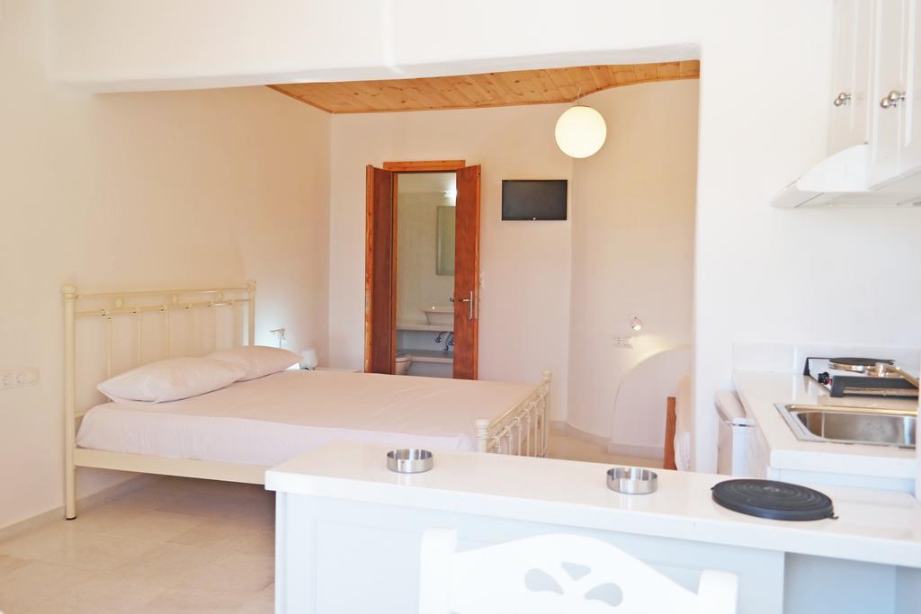 Katerina Suites Agios Prokopios  Buitenkant foto