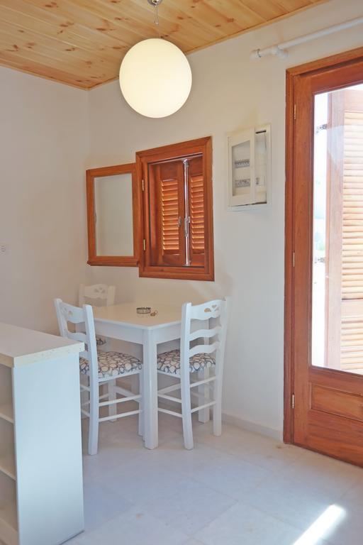 Katerina Suites Agios Prokopios  Buitenkant foto