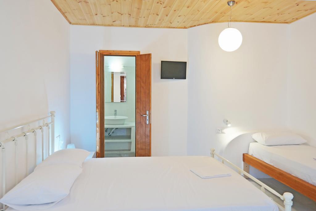 Katerina Suites Agios Prokopios  Buitenkant foto