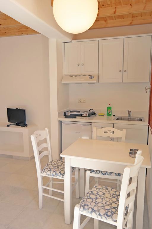 Katerina Suites Agios Prokopios  Buitenkant foto
