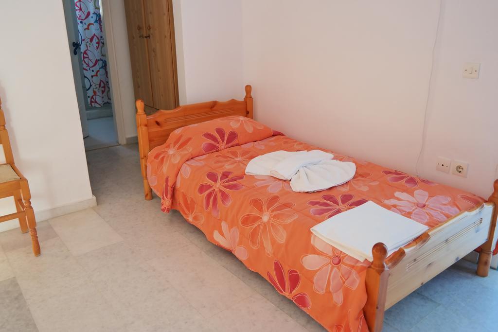 Katerina Suites Agios Prokopios  Buitenkant foto