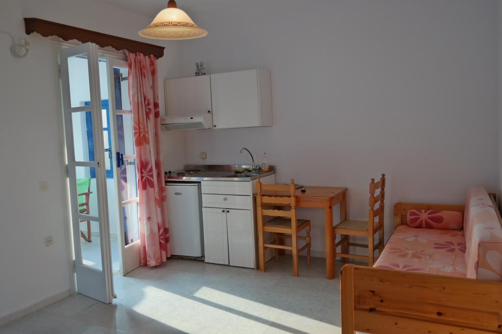 Katerina Suites Agios Prokopios  Buitenkant foto