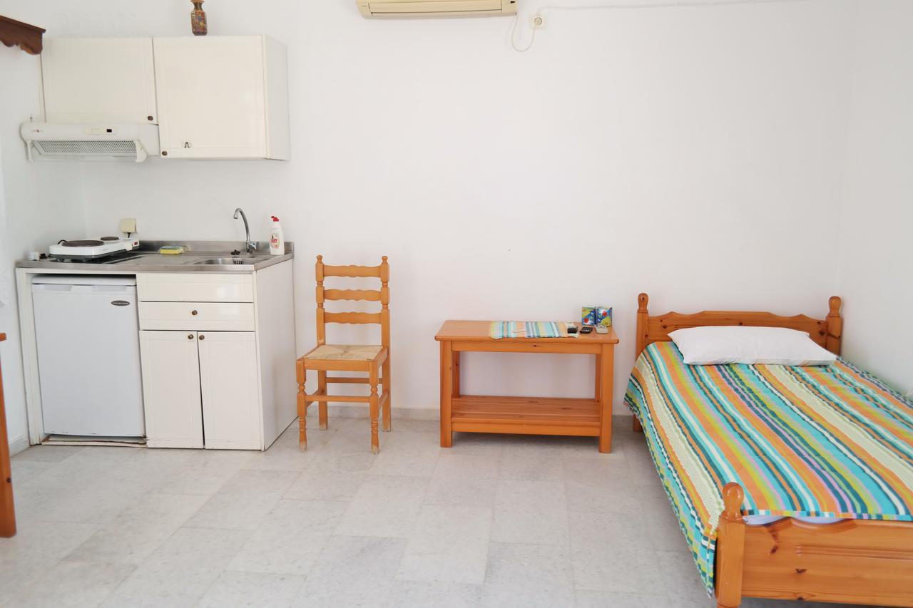 Katerina Suites Agios Prokopios  Buitenkant foto