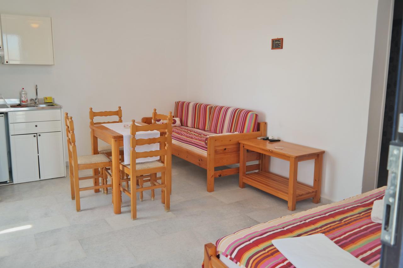 Katerina Suites Agios Prokopios  Buitenkant foto